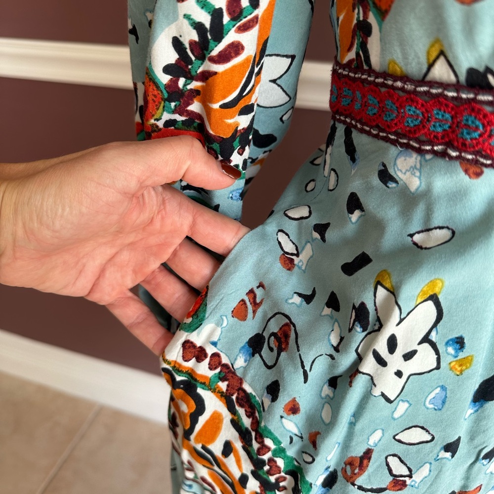 Floral V-Neck Long Sleeve Dress - Picture 3 of 15